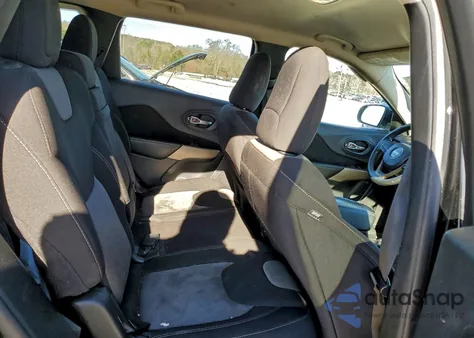 2018 Jeep Cherokee Latitude из США, поврежденный, VIN 1C4PJLCB6JD531692